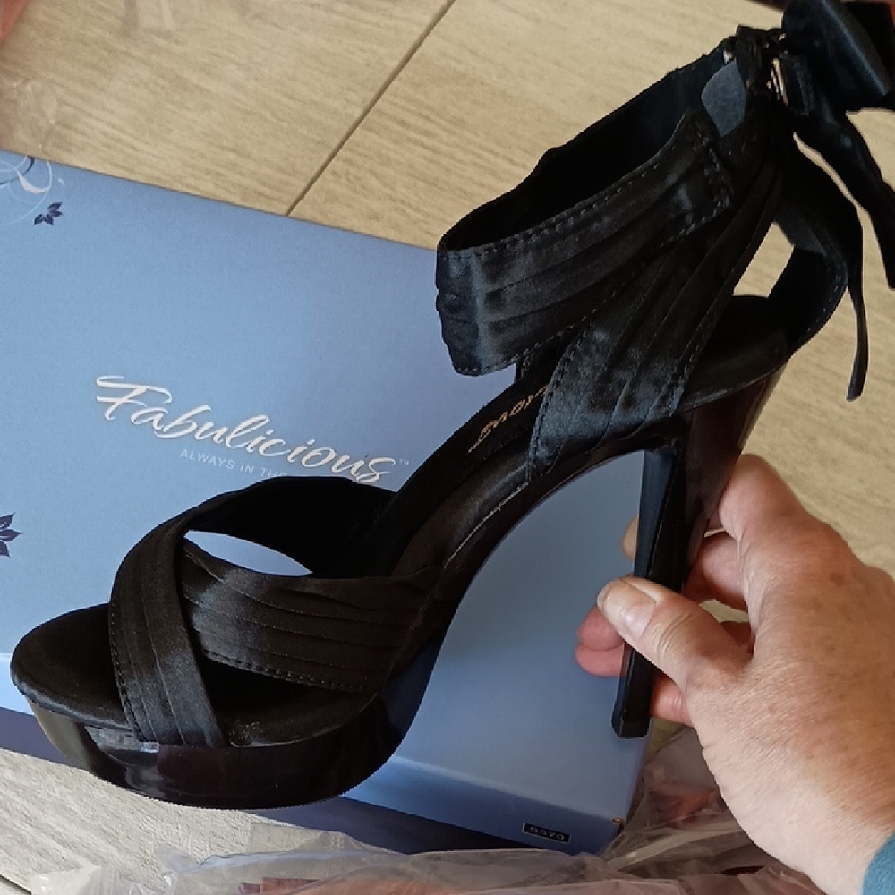 Fabulicious Heels